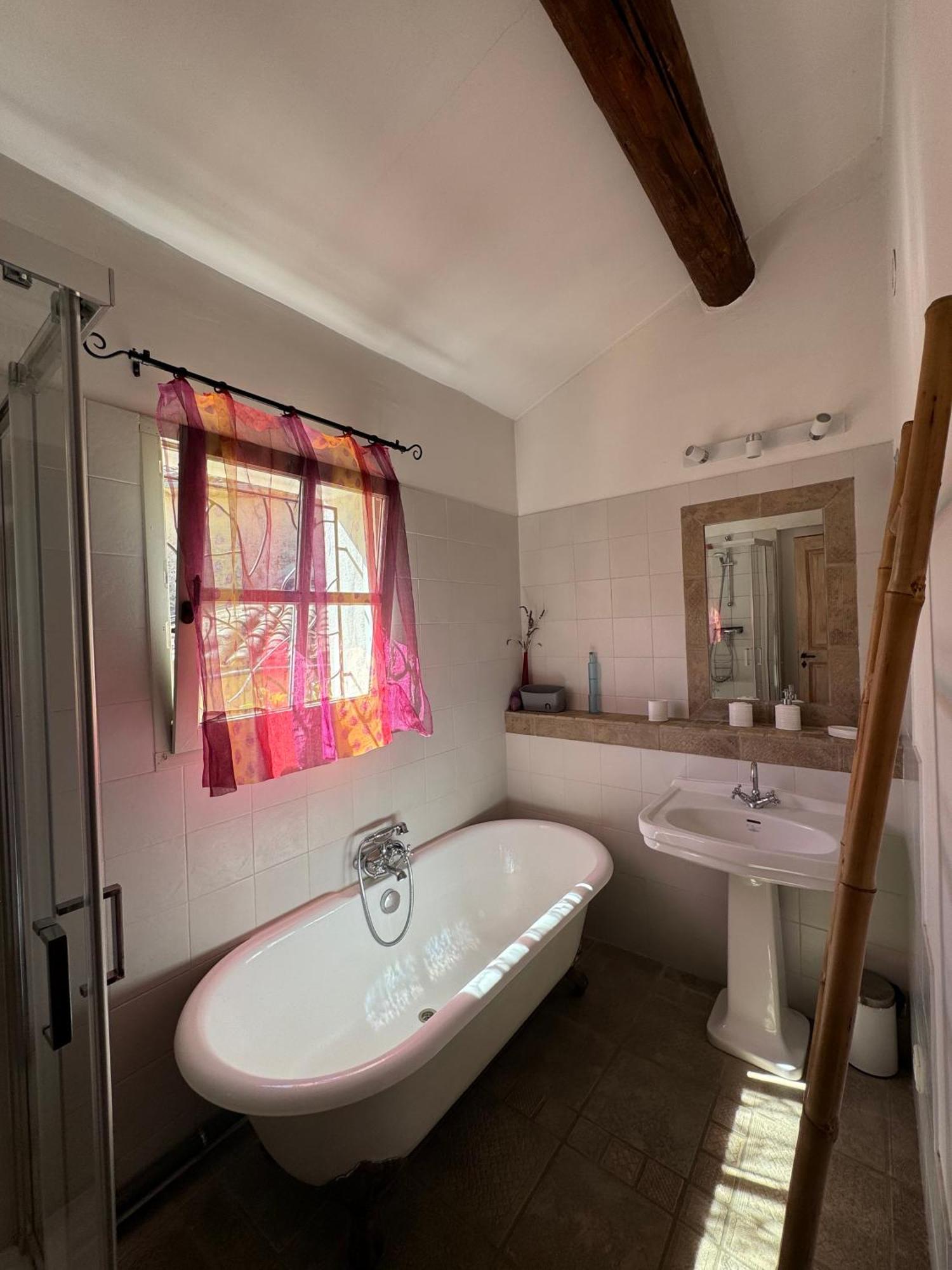 La Boissetane, Maison Provencale Avec Piscine Et Jardin, Au Pied Du Luberon Saint-Martin-de-Castillon Eksteriør billede
